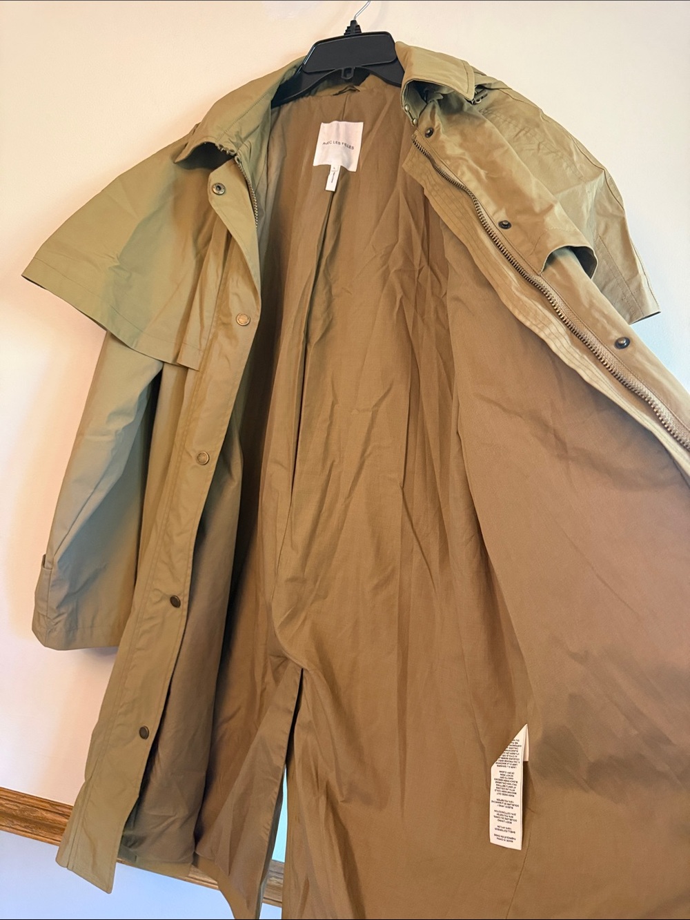 Avec Les Filles Hooded Cape Raincoat - Picture 9 of 10